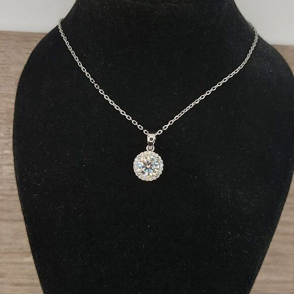 1 Carat Moissanite Sterling Silver Round Necklace - Picture 3 of 13
